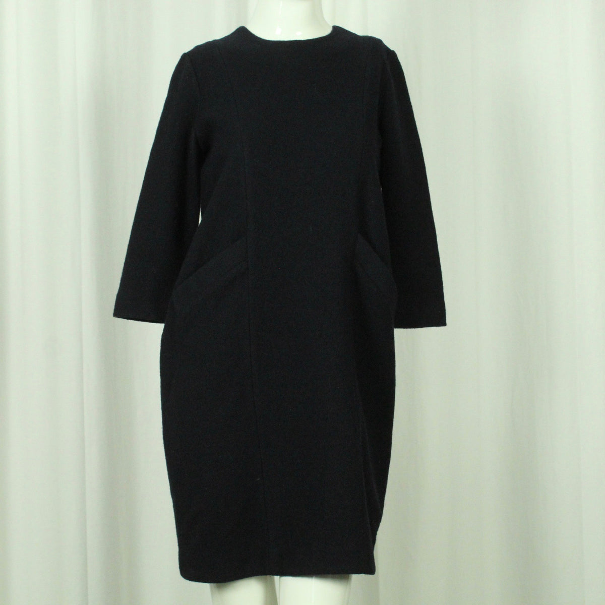 COS Kleid, top Wollkleid mit Taschen, Strickkleid, schwarz, Wolle, Baumwolle