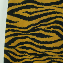 Laden Sie das Bild in den Galerie-Viewer, Second Hand MONKI Rock Gr. 38 orange schwarz Animal-Print Minirock (*)