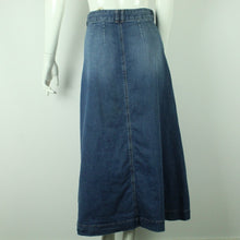 Laden Sie das Bild in den Galerie-Viewer, Second Hand INWEAR Jeansrock Gr. 36 blau uni Rock Maxirock (*)