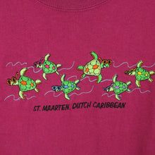 Laden Sie das Bild in den Galerie-Viewer, Vintage ST. MAARTEN Souvenir T-Shirt Gr. M pink mit Schildkröten Stickerei (*)