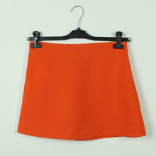 Laden Sie das Bild in den Galerie-Viewer, Second Hand ZARA Rock Gr. S orange uni Minirock NEU (*)