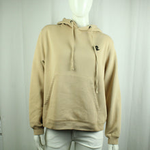 Laden Sie das Bild in den Galerie-Viewer, Second Hand LALA BERLIN Hoodie Gr. L camel mit Patch (*)