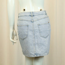 Laden Sie das Bild in den Galerie-Viewer, Second Hand LINDEX Jeansrock Gr. 38 hellblau Minirock (*)