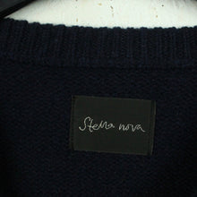 Laden Sie das Bild in den Galerie-Viewer, Second Hand STELLA NOVA Pullover Gr. L dunkelblau uni (*)